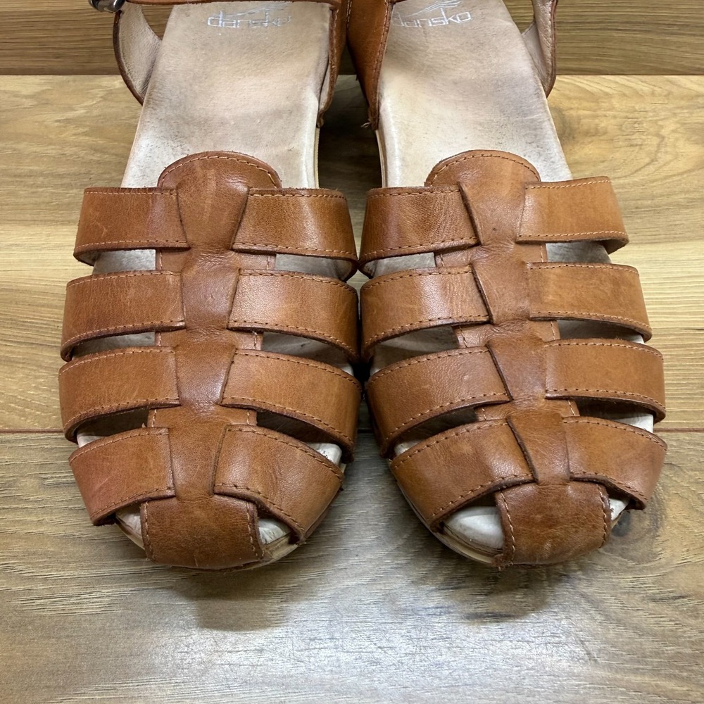 Dansko Milly Fisherman Clog Sandals Womens 9 EU 39 Cognac Leather Cottagecore - Picture 5 of 11